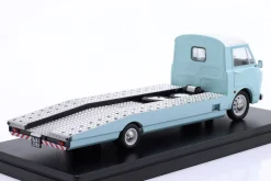 Alfa Romeo A12 (F12) Abschleppwagen Baujahr 1967 hellblau 1:43 MITICA