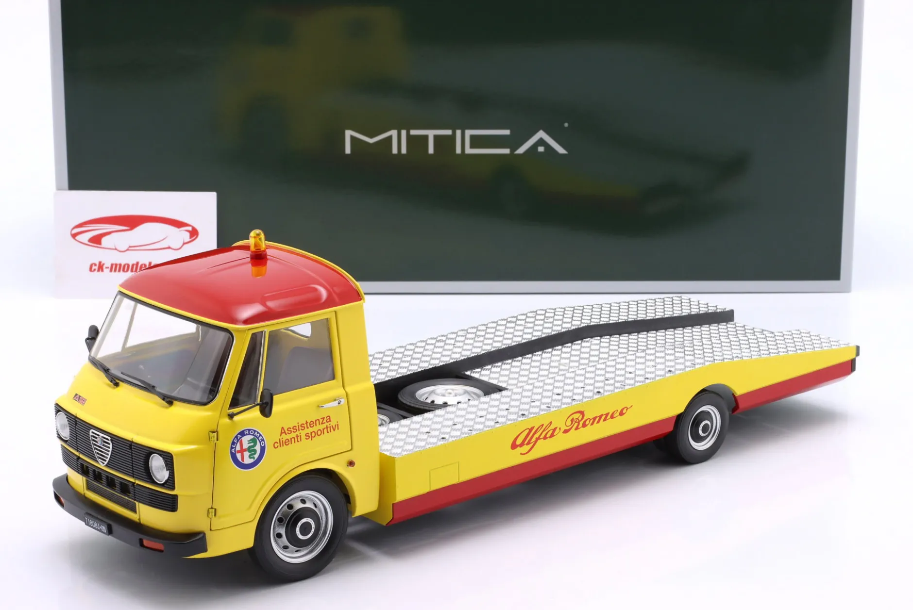 Alfa Romeo A12 (F12) Abschleppwagen Baujahr 1977 gelb 1:18 MITICA
