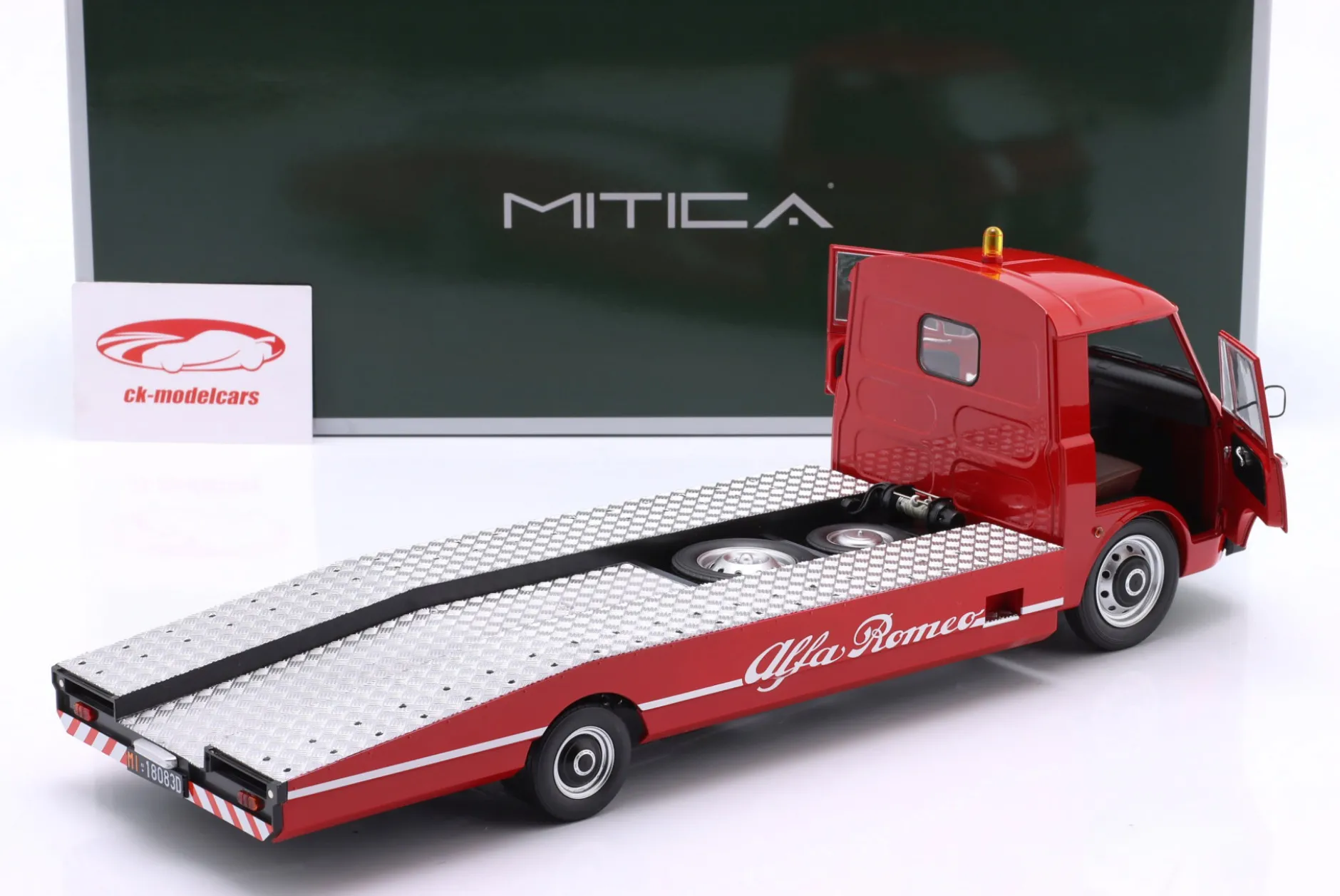 Alfa Romeo A12 (F12) Abschleppwagen Baujahr 1977 rot 1:18 MITICA