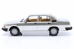 Alfa Romeo Alfa 6 2.5 (Typ 119) 1979-83 silber 1:18 Cult Scale