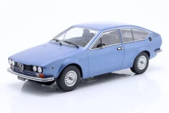 Alfa Romeo Alfetta GT 1.6 Baujahr 1976 blau metallic 1:18 KK-Scale