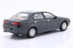 Alfa Romeo 166 Baujahr 1999 dunkelgraublau metallic 1:18 Triple9