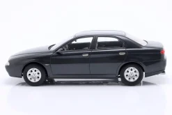 Alfa Romeo 166 Baujahr 1999 dunkelgraublau metallic 1:18 Triple9