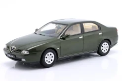 Alfa Romeo 166 Baujahr 1999 grün metallic 1:18 Triple9