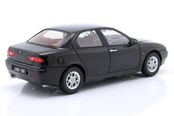 Alfa Romeo 156 Baujahr 1998 schwarz 1:18 Triple9