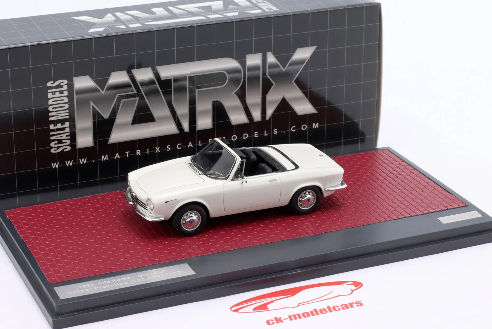 Alfa Romeo Giulia GT Spider Prototipo Baujahr 1963 weiß 1:43 Matrix
