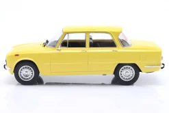 Alfa Romeo Giulia Nuova Super Baujahr 1974 hellgelb 1:18 ModelCar Group