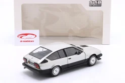 Alfa Romeo GTV6 Baujahr 1984 silber 1:18 Solido