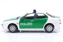 Alfa Romeo 156 Polizei Deutschland Baujahr 1998 weiß, grün 1:18 Triple9