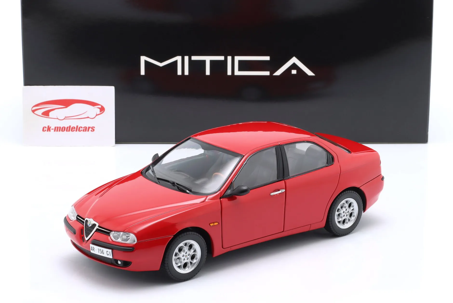 Alfa Romeo 156 2.5 V6 24V 1997 alfa rot 1:18 Mitica