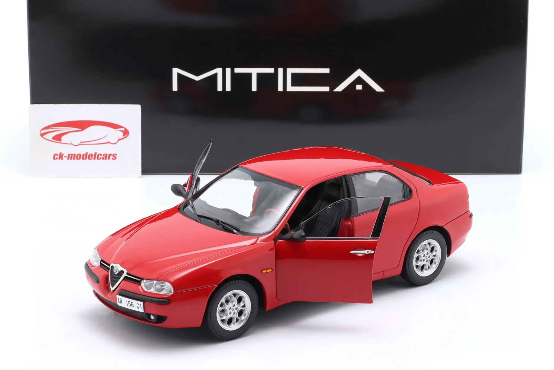 Alfa Romeo 156 2.5 V6 24V 1997 alfa rot 1:18 Mitica