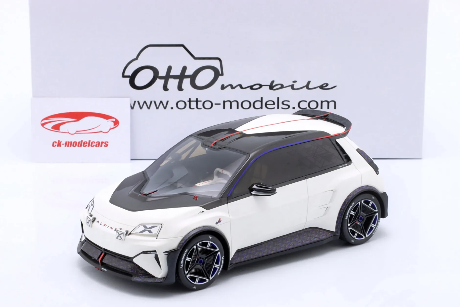 Alpine A290 Baujahr 2023 weiß 1:18 OttOmobile