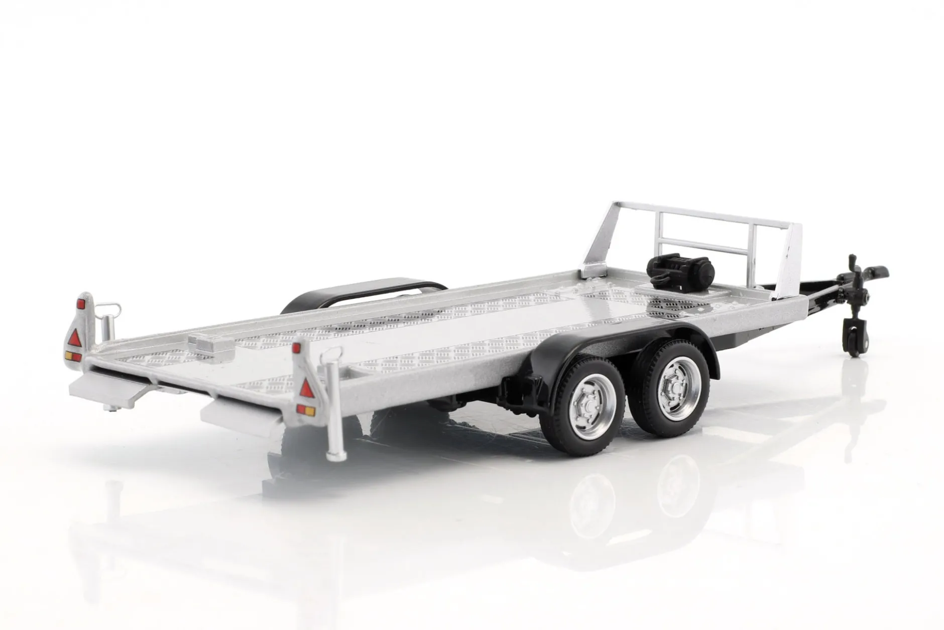 Anhänger Autotransporter-Hänger mit Tandemachse silber 1:43 Cararama