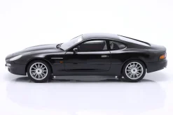 Aston Martin DB7 Baujahr 1993-1999 bowland schwarz 1:18 Cult Scale