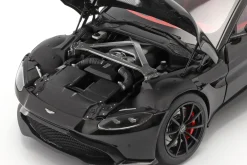 Aston Martin Vantage Baujahr 2019 schwarz 1:18 AUTOart