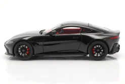 Aston Martin Vantage Baujahr 2019 schwarz 1:18 AUTOart