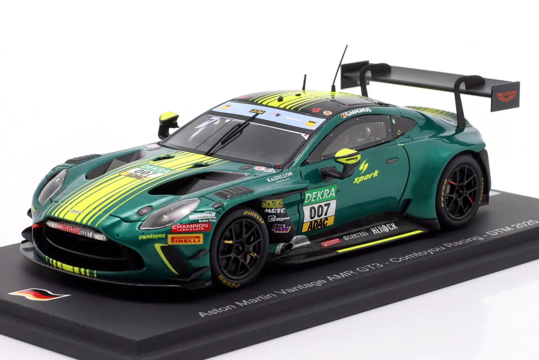 Aston Martin Vantage GT3 #007 DTM 2025 Gilles Magnus 1:43 Spark