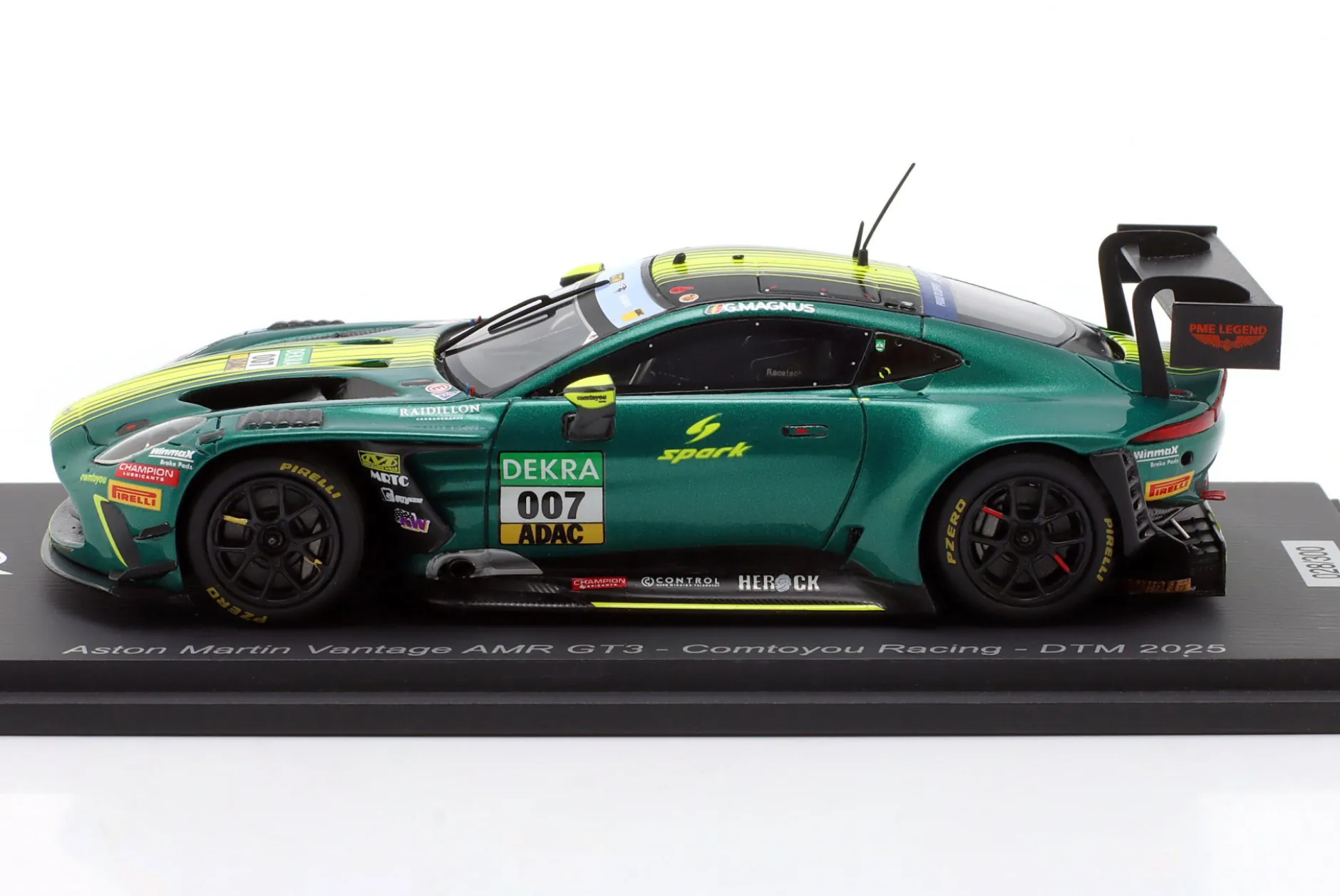 Aston Martin Vantage GT3 #007 DTM 2025 Gilles Magnus 1:43 Spark