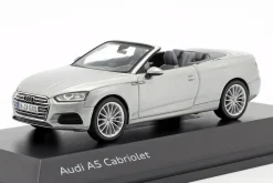 Audi A5 Cabriolet Baujahr 2017 florettsilber 1:43 Spark