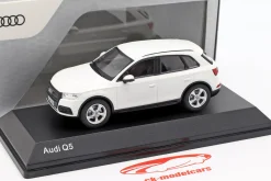 Audi Q5 ibis weiß 1:43 iScale