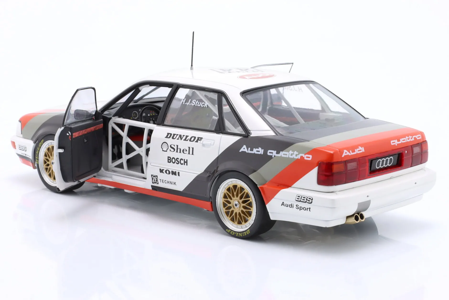 Audi V8 Quattro #44 DTM Champion 1990 Hans-Joachim Stuck 1:18 WERK83