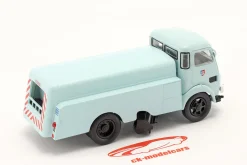Berliet GLB Sprinkler-Kehrmaschine Baujahr 1955 hellblau 1:43 Hachette