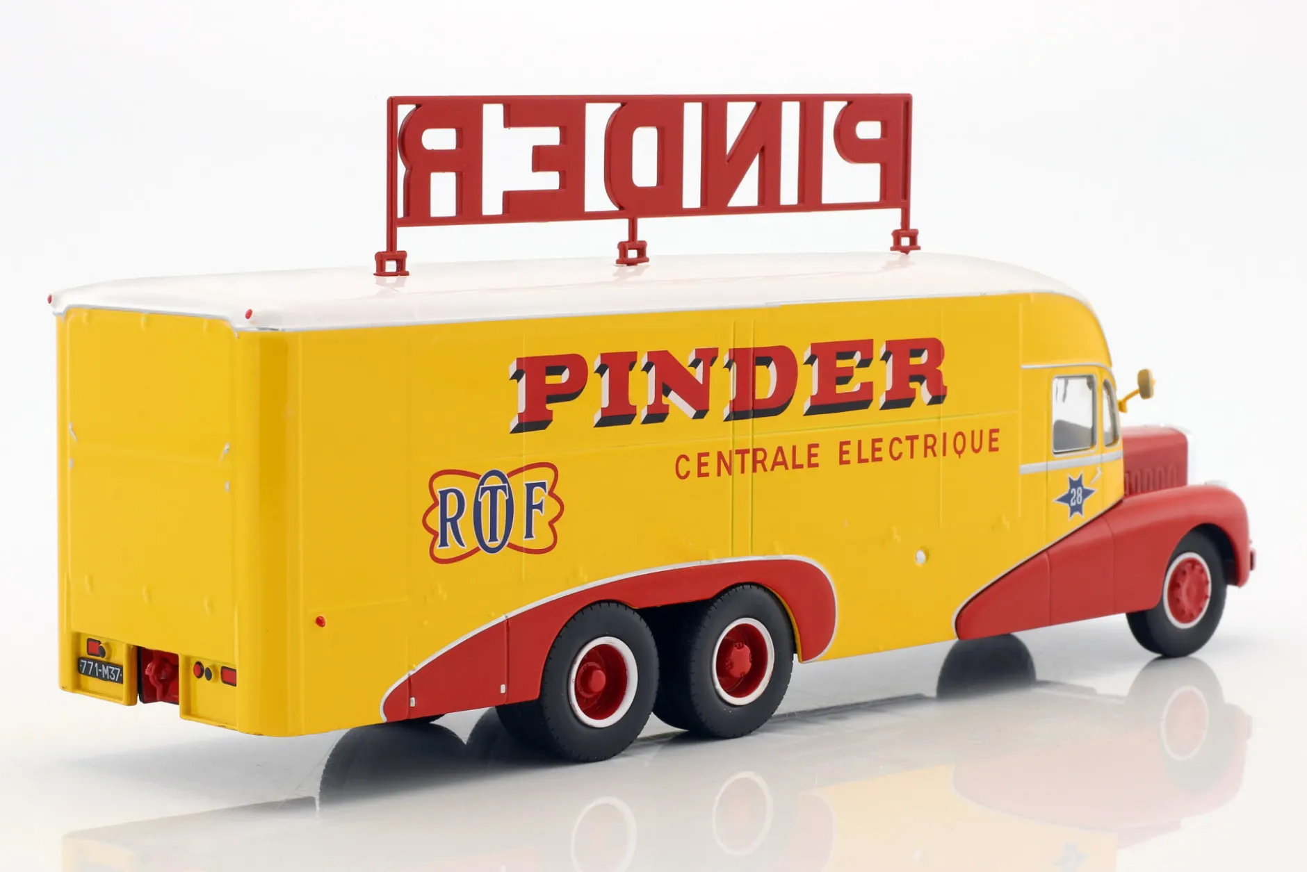 Bernard 28 Electrical Truck Pinder Zirkus Baujahr 1951 gelb / rot 1:43 Direkt Collections
