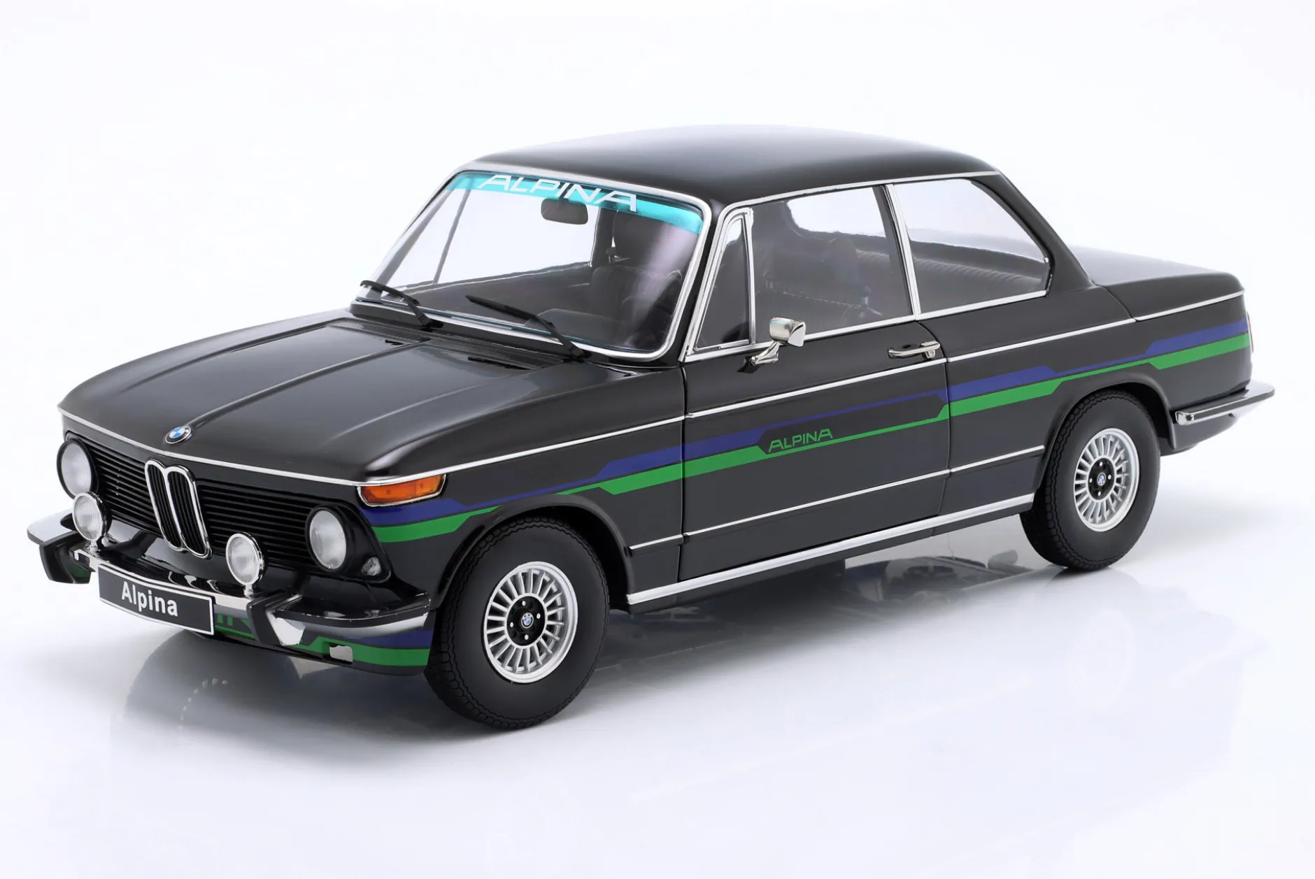 BMW 2002 Alpina 2.Serie Baujahr 1974 schwarz 1:12 KK-Scale