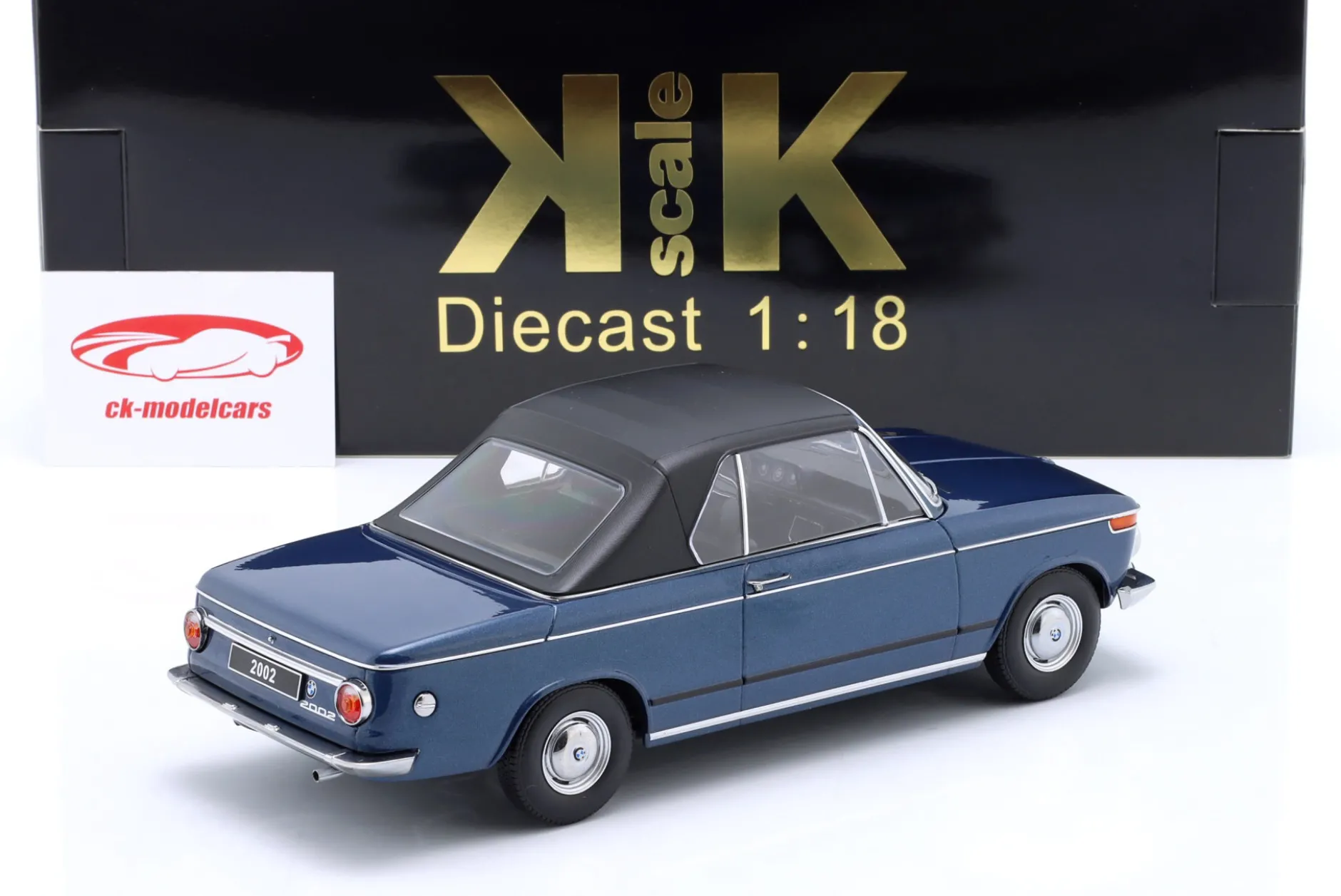 BMW 2002 Cabriolet Baujahr 1971 dunkelblau metallic 1:18 KK-Scale