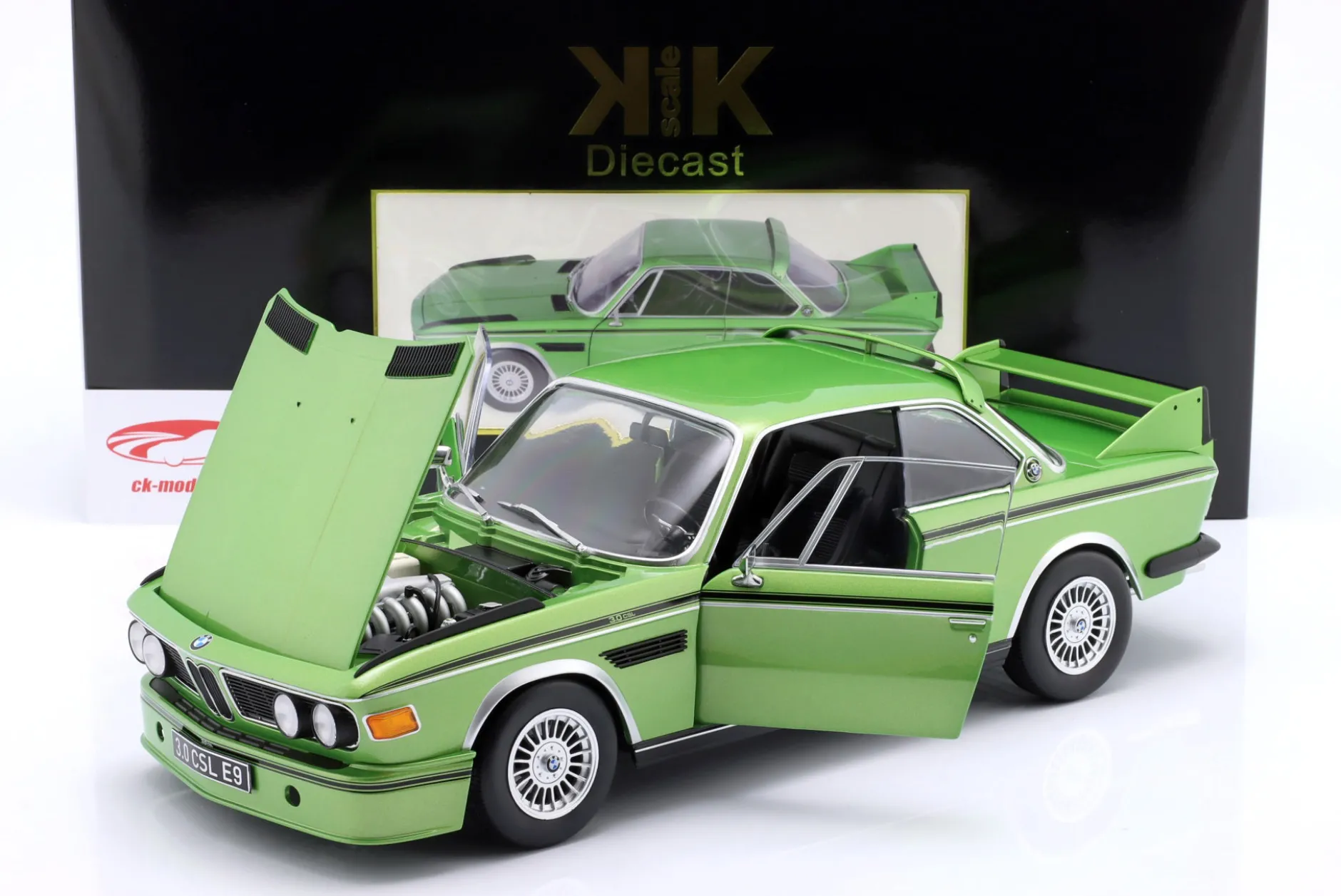 BMW 3.0 CSL (E9) Baujahr 1973 grün metallic 1:12 KK-Scale