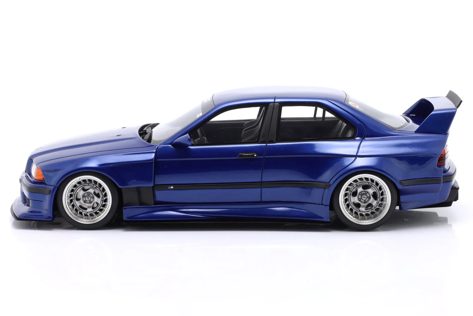 BMW E36 LTO Sedan Turbo Khyzyl Saleem 2023 avusblau 1:18 OttOmobile