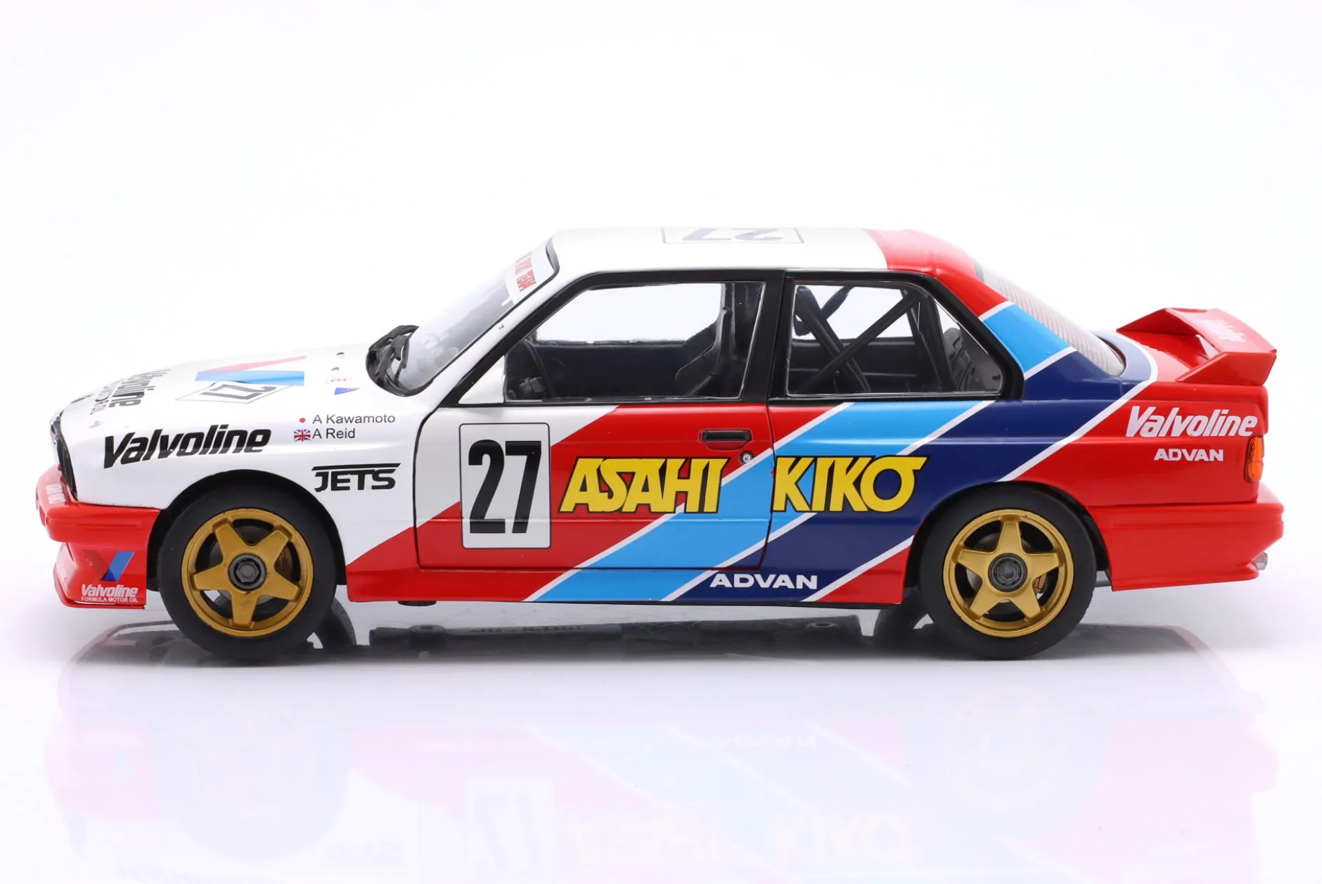 BMW E30 M3 #27 Japan Grand Touring Car Championship 1986 1:18 Solido