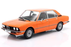 BMW 5er Serie (E12) Baujahr 1973 orange 1:18 ModelCar Group