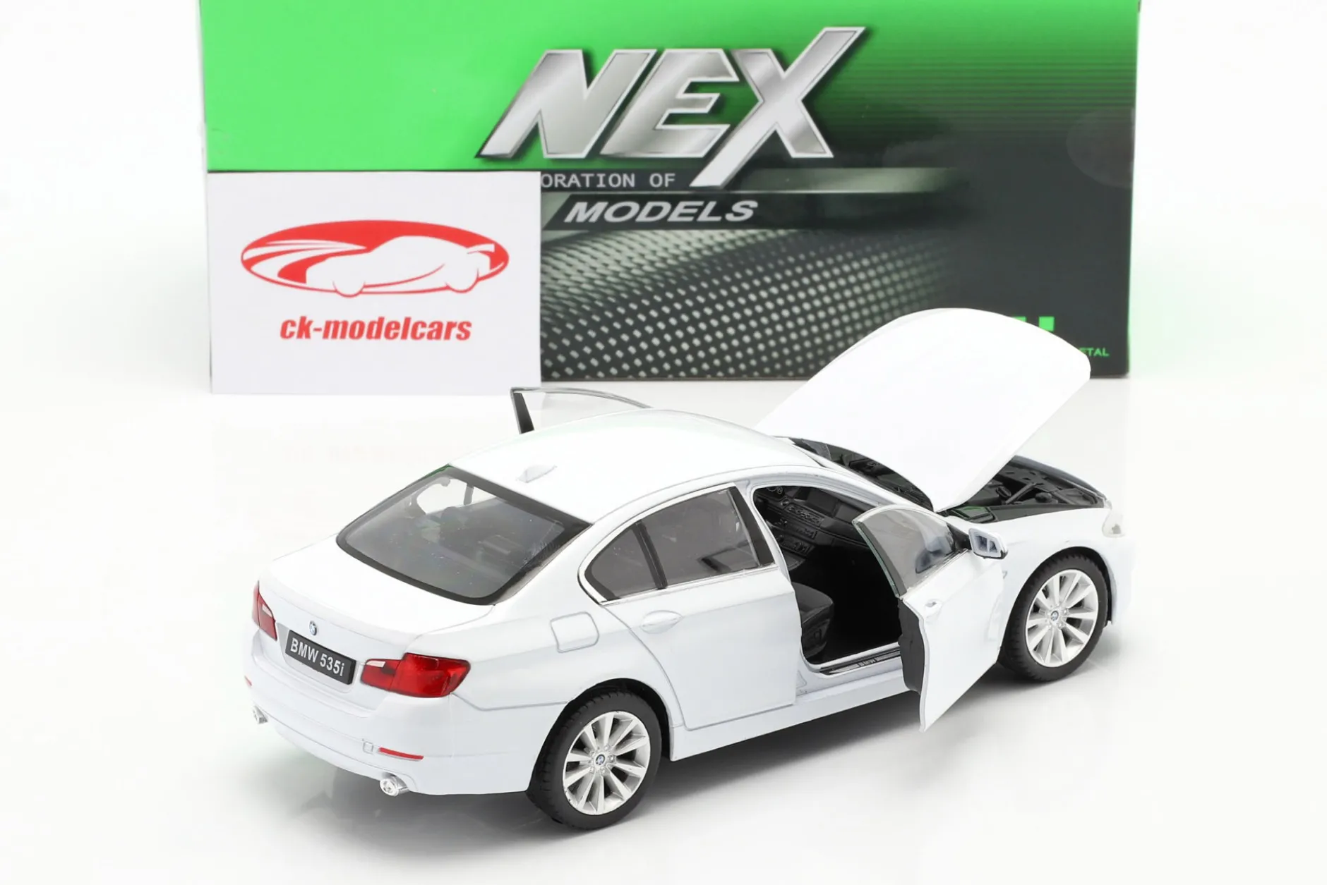 BMW 535i Baujahr 2010 weiß 1:24 Welly
