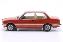 BMW 323i (E21) Baujahr 1980 kastanienrot metallic 1:18 Solido