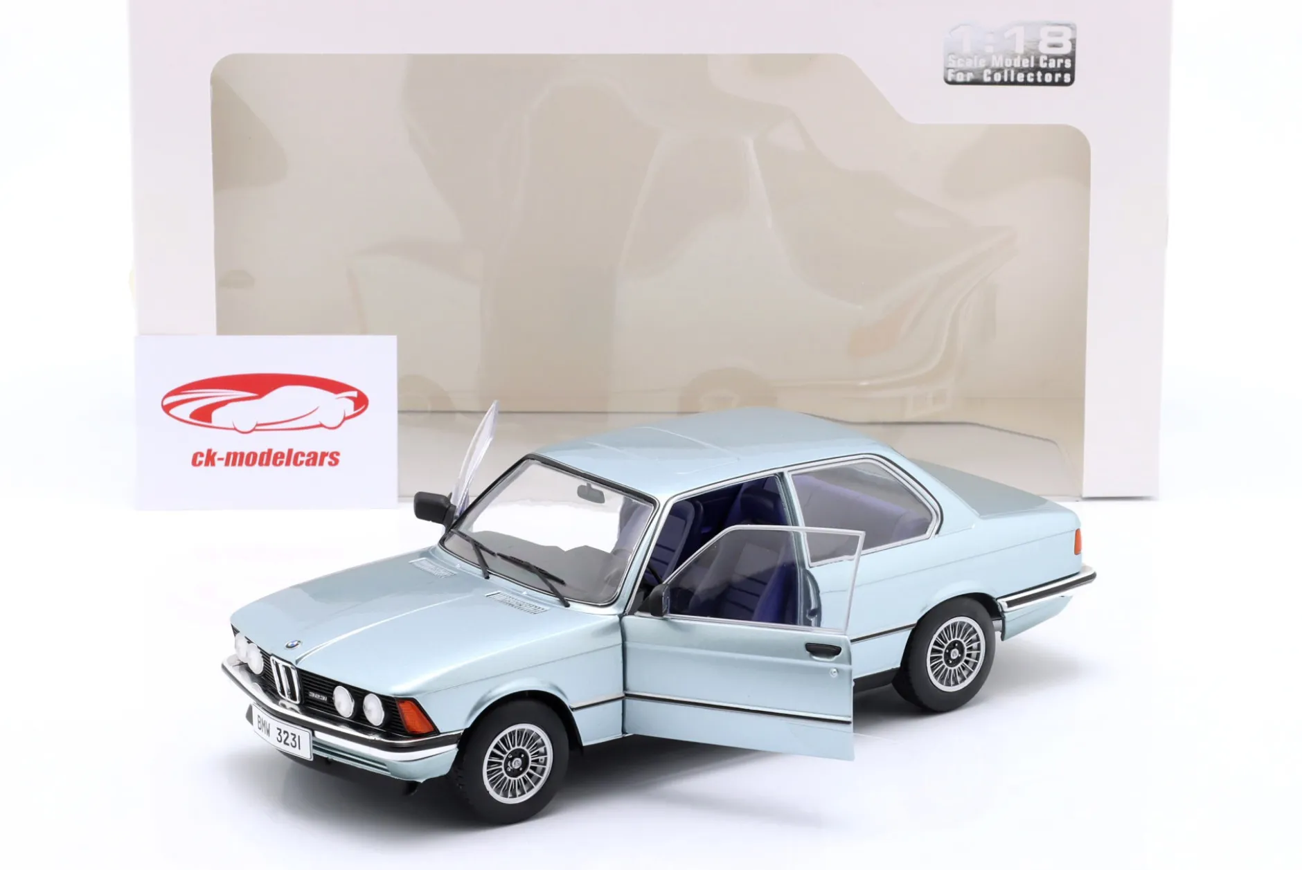 BMW 323i (E21) Baujahr 1980 silberblau metallic 1:18 Solido