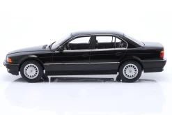 BMW 740i E38 Serie 1 Baujahr 1994 schwarz metallic 1:18 KK-Scale