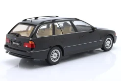 BMW 520i (E39) Touring Baujahr 1997 schwarz metallic 1:18 KK-Scale
