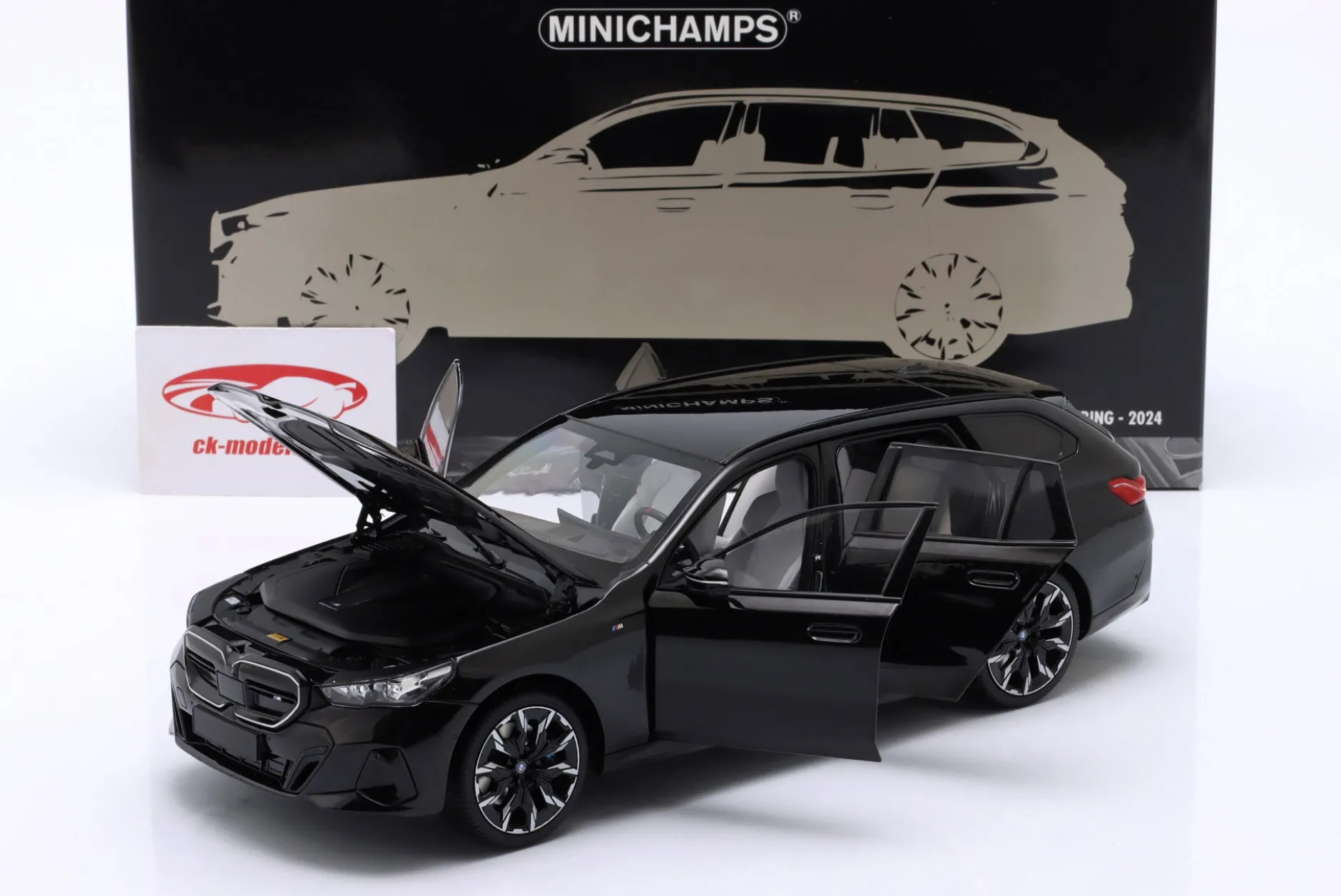 BMW i5 M60 Touring Baujahr 2024 schwarz metallic 1:18 Minichamps