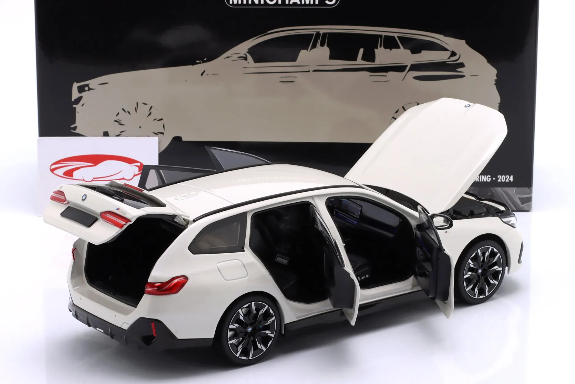 BMW i5 M60 Touring Baujahr 2024 weiß metallic 1:18 Minichamps