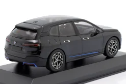 BMW iX (I20) Baujahr 2023 saphirschwarz metallic 1:43 Minichamps