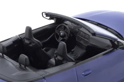 BMW M4 Cabriolet (G83) Baujahr 2021 matt portimao blau metallic 1:18 Minichamps