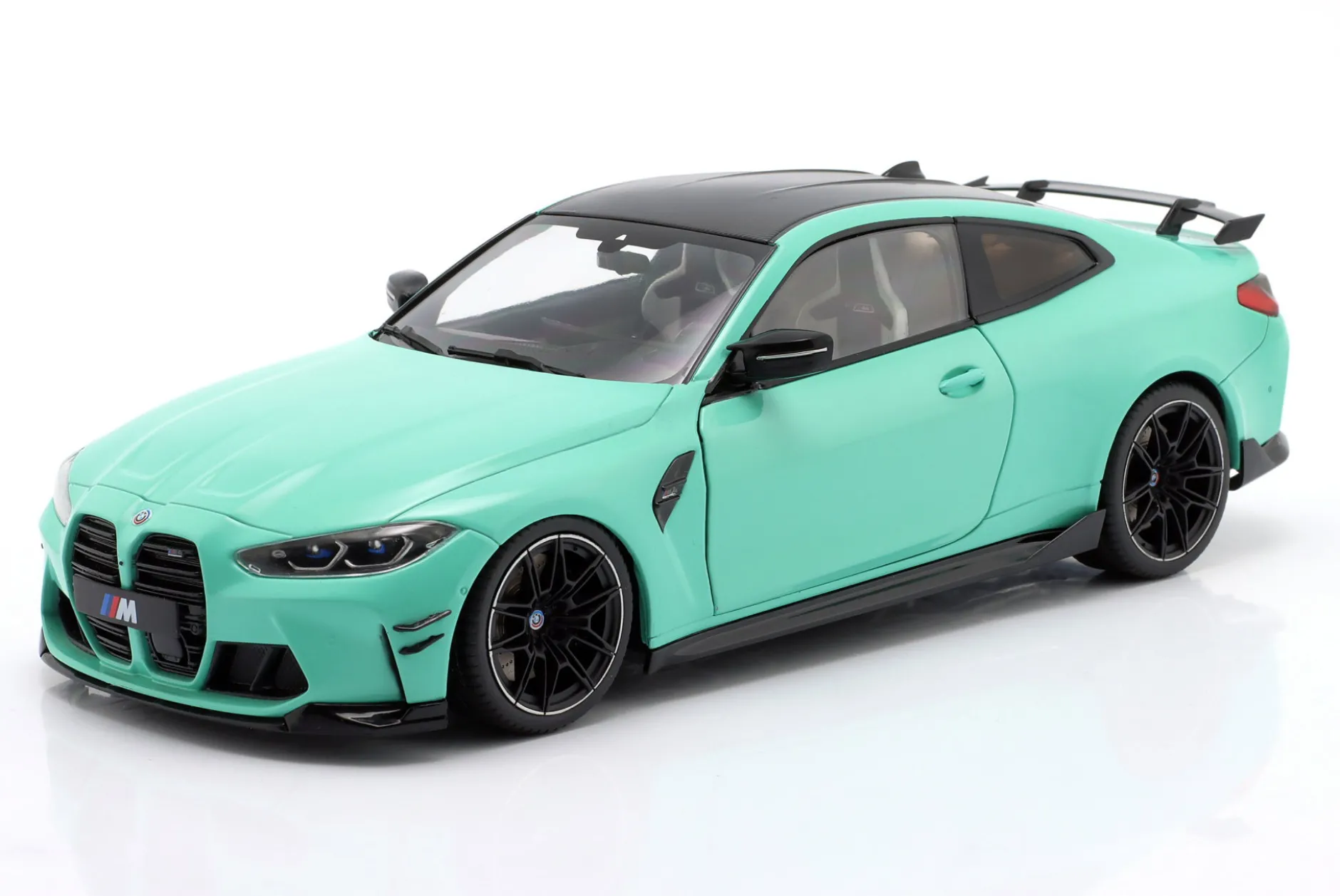 BMW M4 Competition (G82) Baujahr 2024 mintgrün 1:18 Solido