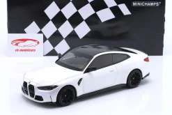 BMW M4 Coupe (G82) Baujahr 2020 weiß / schwarz 1:18 Minichamps