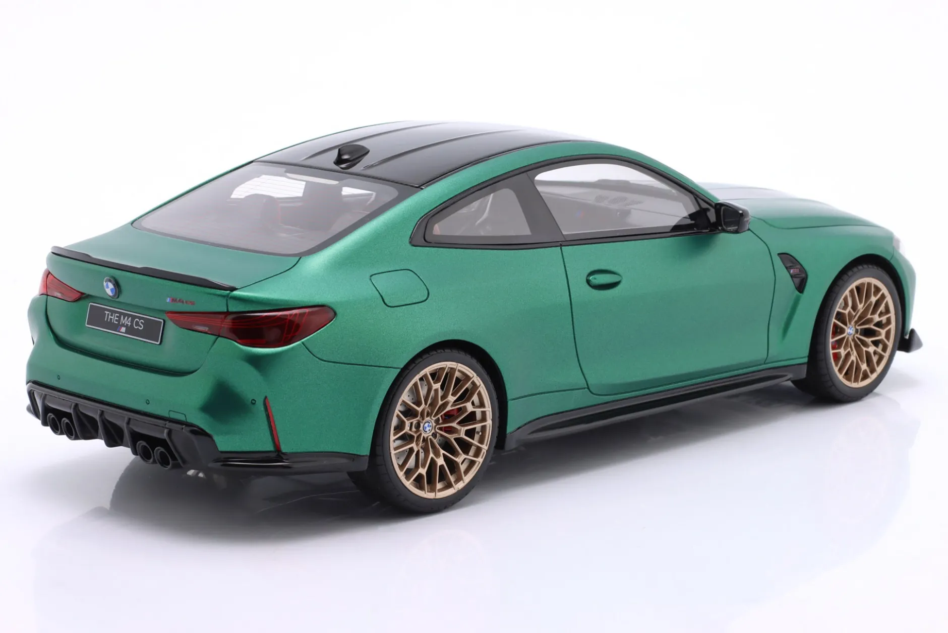 BMW M4 CS Baujahr 2024 dunkelgrün metallic 1:18 GT-Spirit