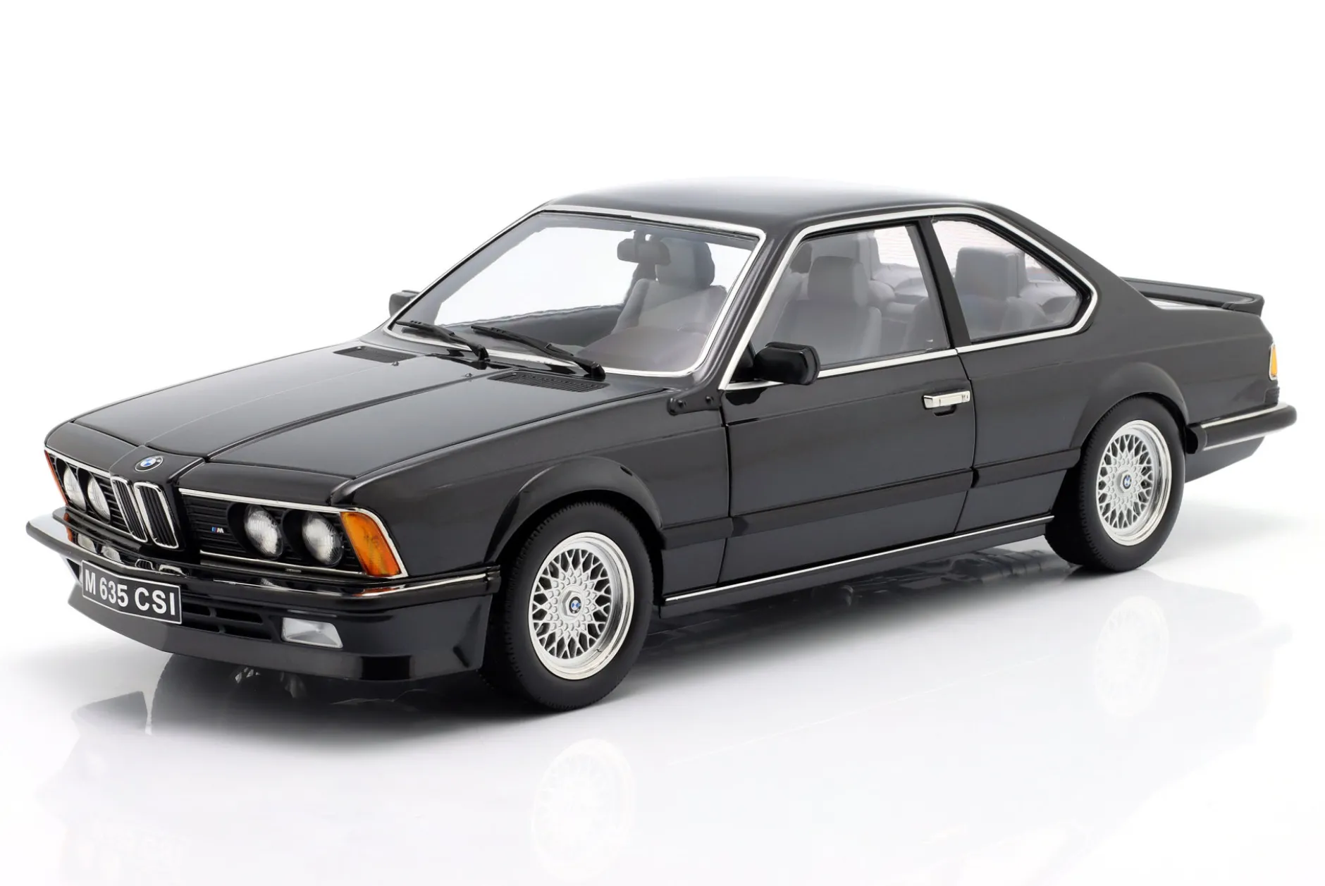 BMW M635 CSI Baujahr 1987 schwarz metallic 1:12 KK-Scale