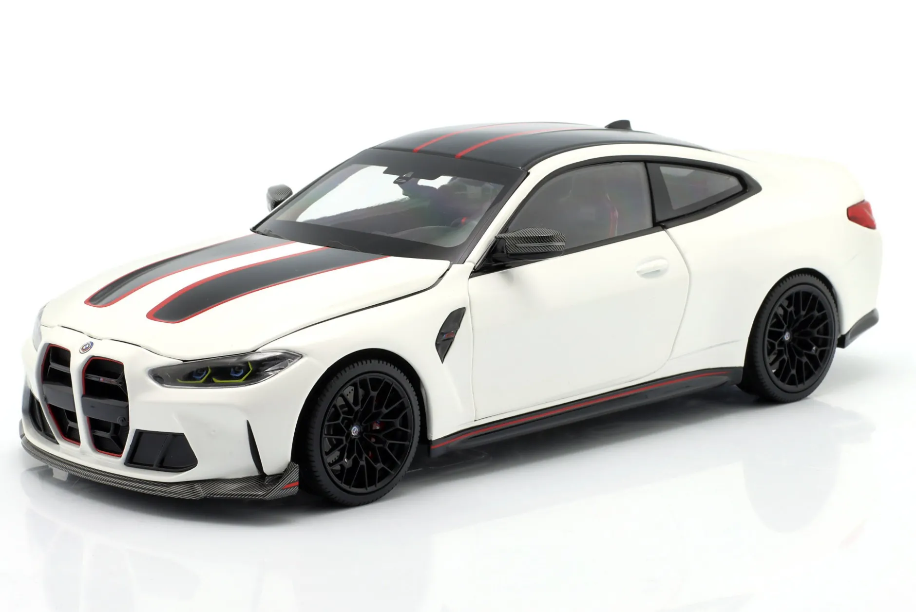 BMW M4 CSL (G82) Baujahr 2023 weiß 1:18 Minichamps
