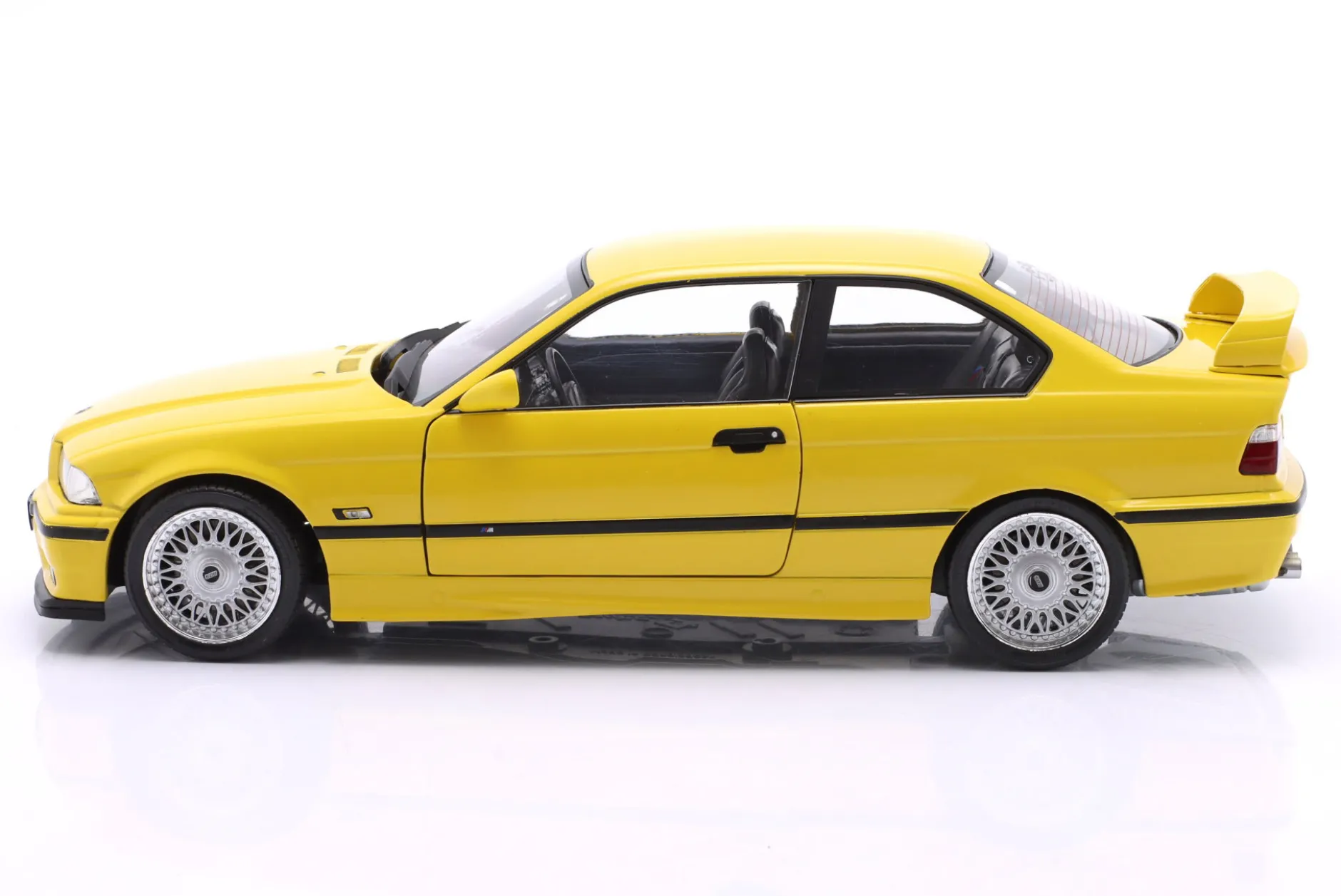 BMW M3 (E36) Coupe Baujahr 1991 gelb 1:18 Solido