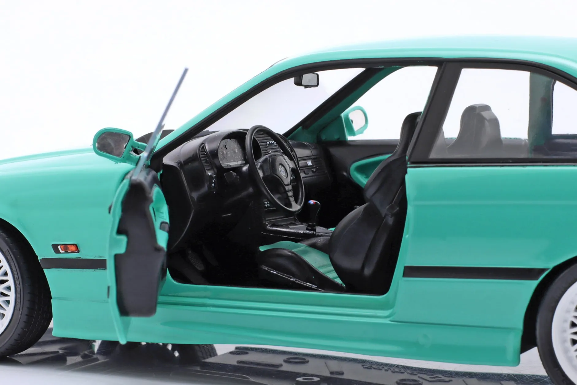 BMW M3 (E36) Coupe Baujahr 1991 mintgrün 1:18 Solido