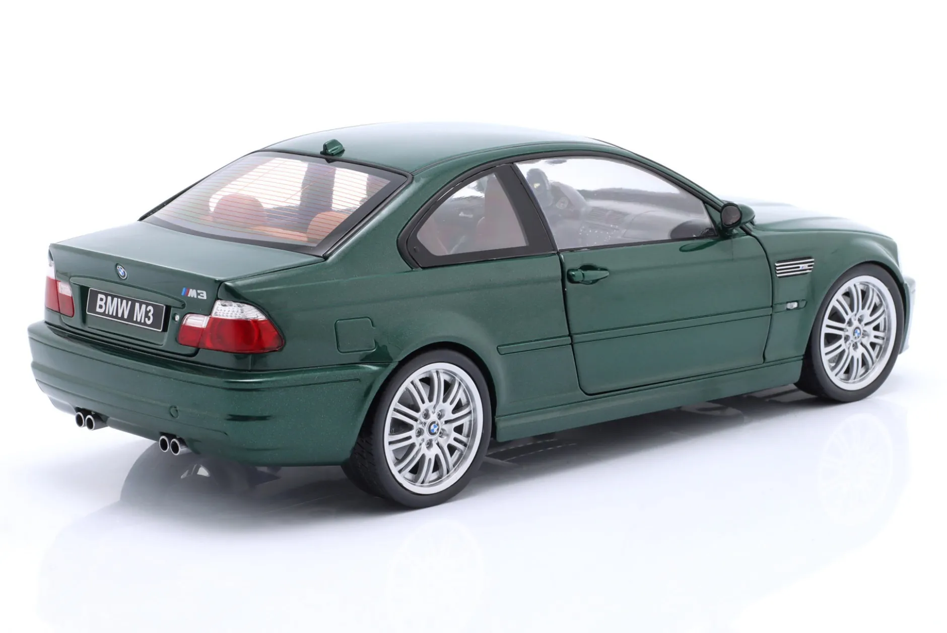BMW M3 (E46) Coupe Baujahr 2000 Oxford grün 1:18 Solido